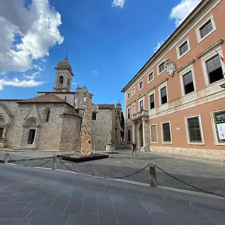 Antico Borgo *